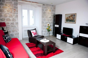 Гостиница Apartman u srcu grada - Ilićev prolaz  Сплит
